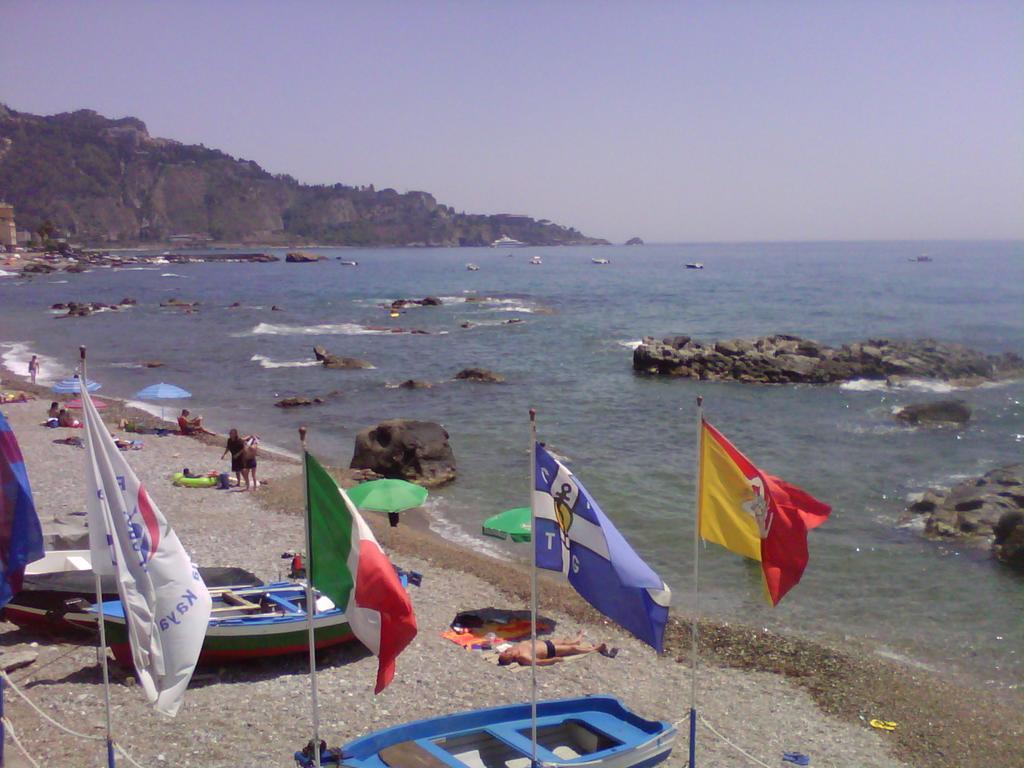Lina House Lägenhet Giardini Naxos Rum bild